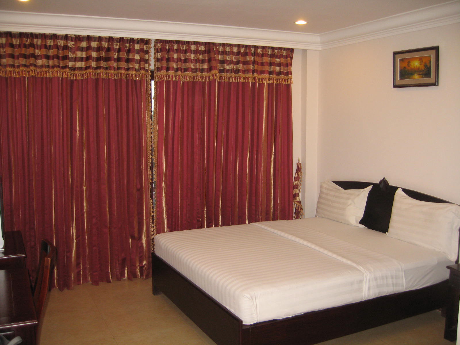 KOMPOT DIAMOND HOTEL 3*